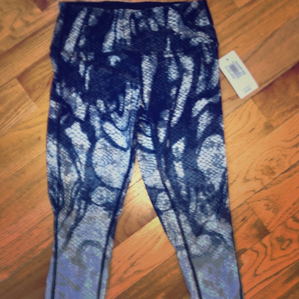 Peach reversible capris